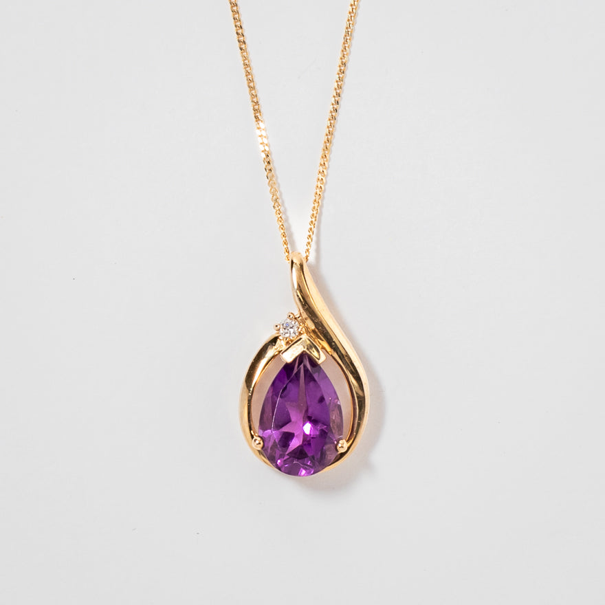 Amethyst Pendant Necklace in 10K Yellow Gold – Ann-Louise Jewellers