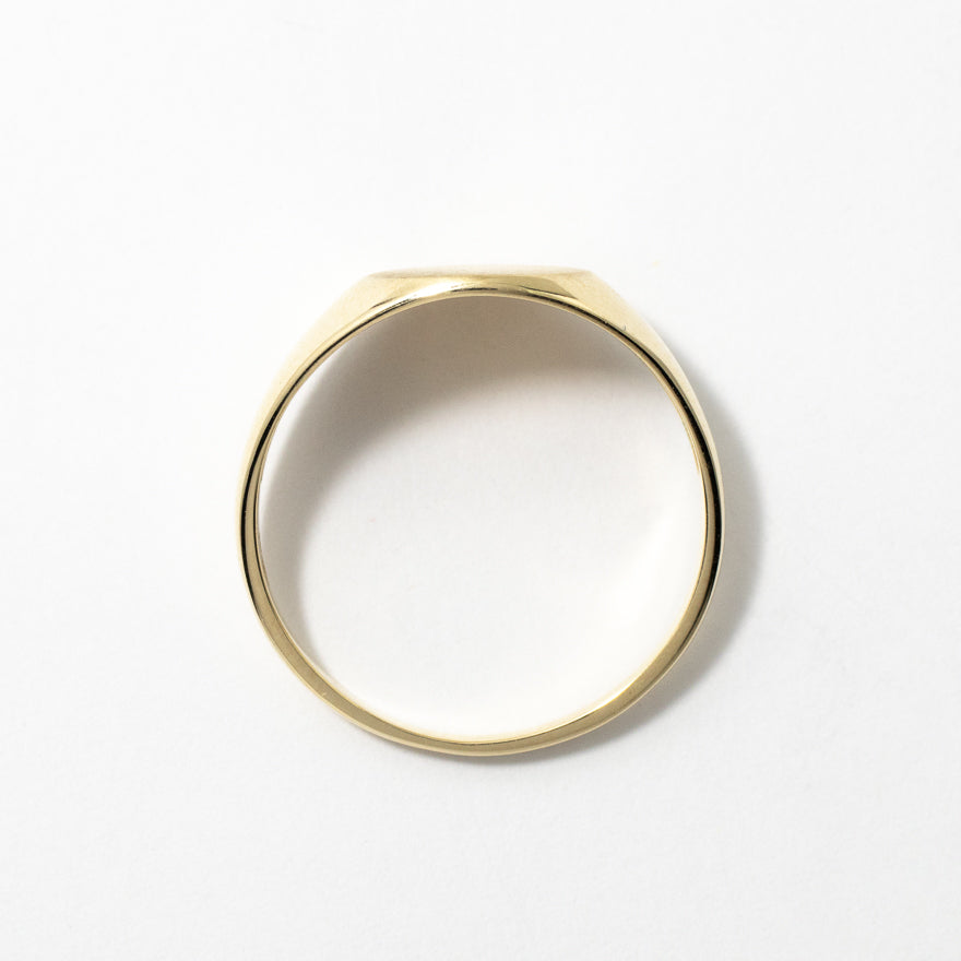Ladies Signet Ring in 10K Yellow Gold