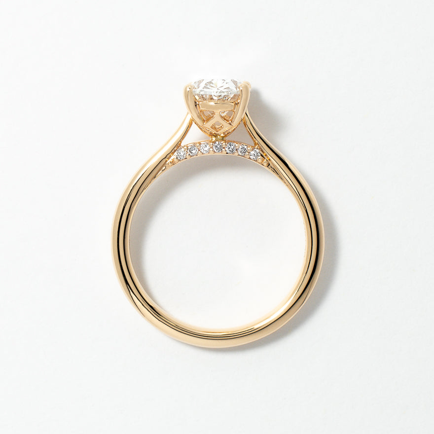 Lab Grown Oval Cut Diamond Engagement Ring in 14K Yellow Gold (1.57 ct tw)