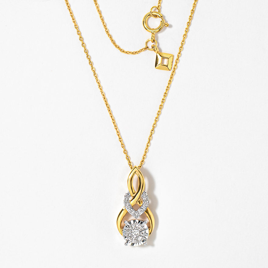 Diamond Cluster Necklace in 10K Yellow and White Gold (0.13 ct tw)