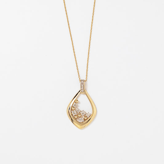 Diamond Cluster Pendant in 10K Yellow Gold (0.29 ct tw)