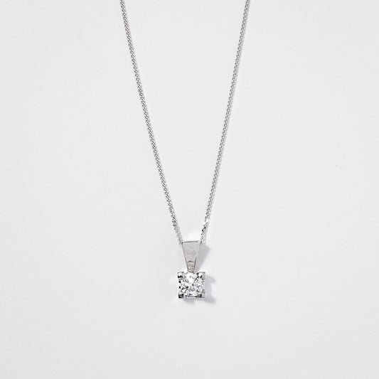 14K White Gold Canadian Diamond Pendant Necklace in a Four Claw Setting (0.15 ct tw)