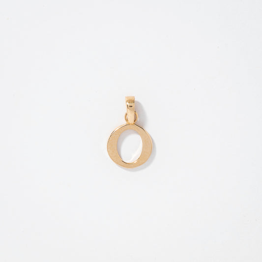 "O" Initial Pendant in 10K Yellow Gold
