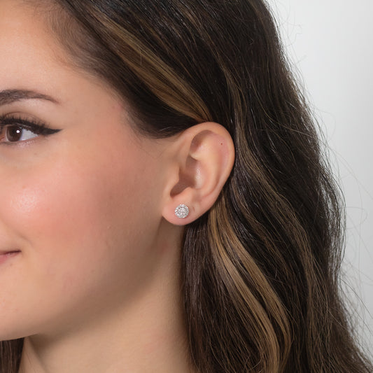 Round Cluster Diamond Stud Earrings in 10K White Gold (0.33 ct tw)