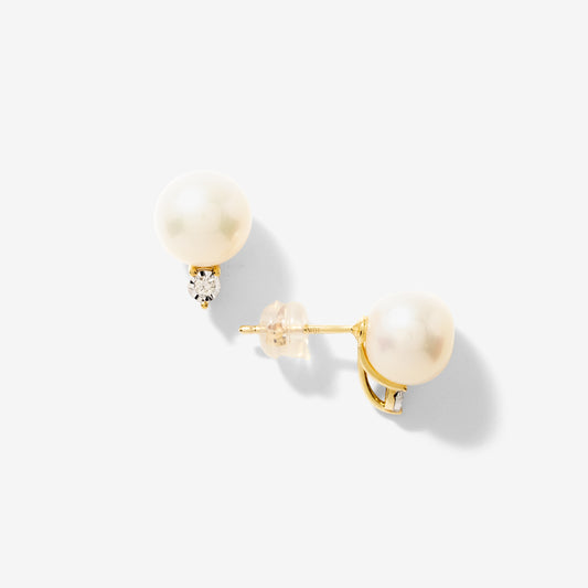 Pearl Stud Earrings in 10K Yellow Gold