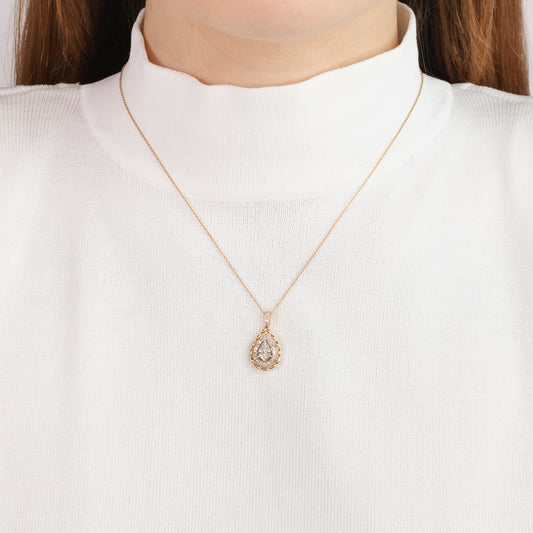 Diamond Cluster Necklace in 10K Yellow and White Gold (0.30 ct tw)