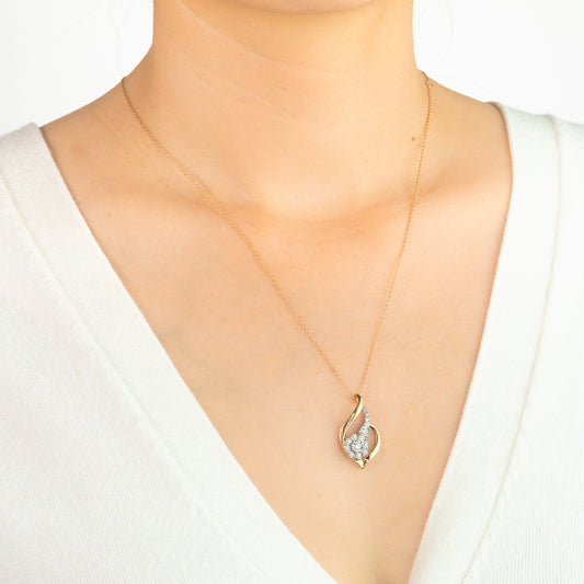 Diamond Pendant Necklace in 10K Yellow and White Gold (0.25ct tw)