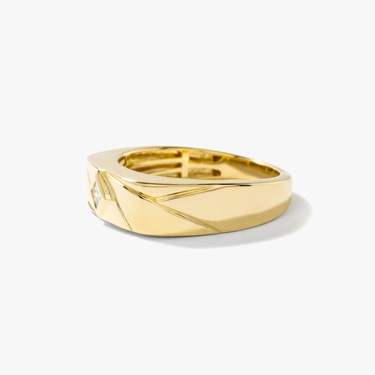 Men's Princess Cut Diamond Ring in 10K Yellow Gold (0.10 ct tw)