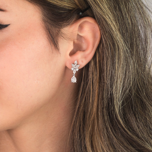 Diamond Dangle Earring in 10K White Gold (0.50 ct tw)