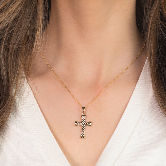 Cross Pendant in 10K Yellow Gold