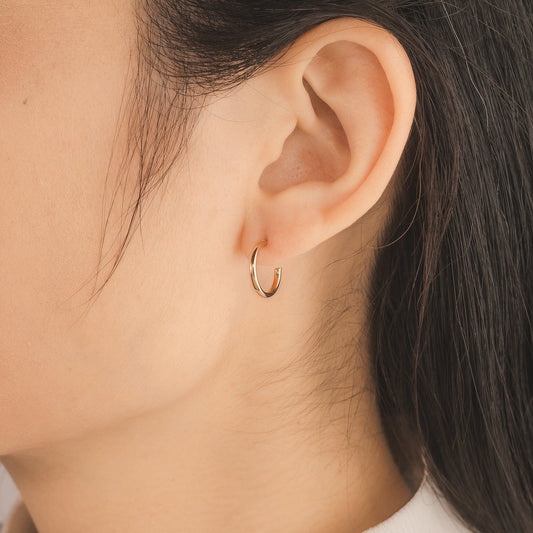 Round Hook Stud Earrings in 10K Yellow Gold