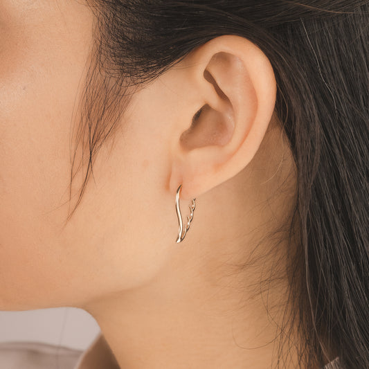 Open Wing Hoop Earrings in 10K Yellow Gold