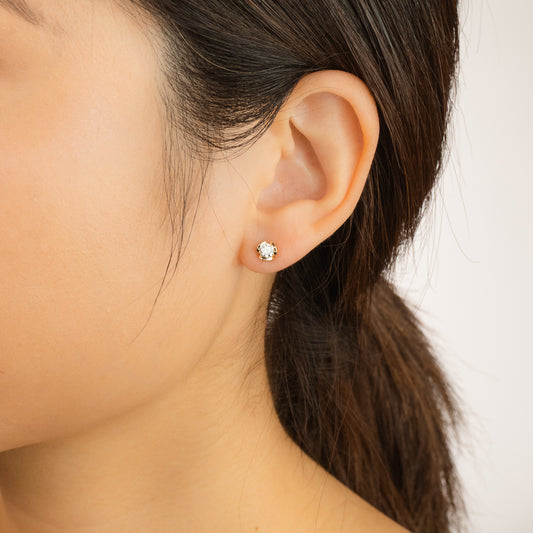 Lab Grown Diamond Flower Stud Earrings in 10K Yellow Gold (0.50 ct tw)