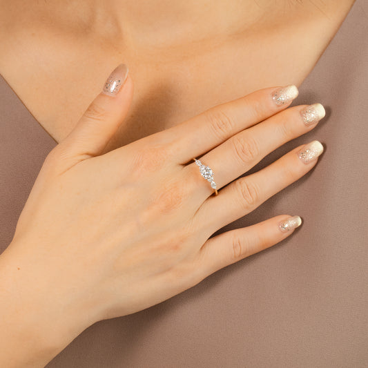 Lab Grown Round Cut Diamond Engagement Ring in 14K Yellow Gold (0.77 ct tw)