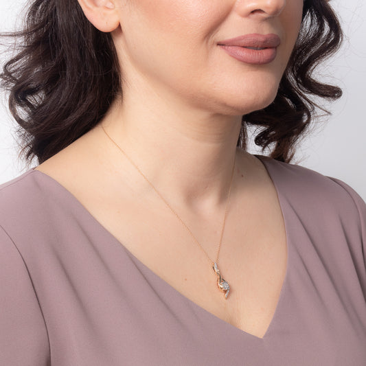 Diamond Cluster Twist Pendant Necklace in 10K Yellow and White Gold (0.16 ct tw)