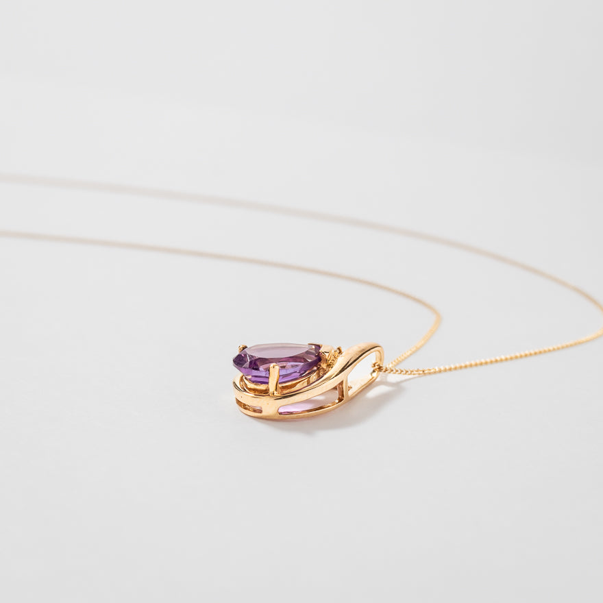 Amethyst Pendant Necklace in 10K Yellow Gold