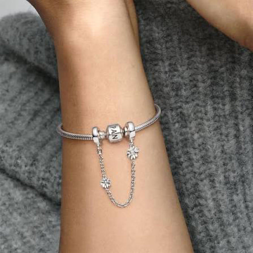 Pandora Daisy Flower Safety Chain Charm | 798764C01-05