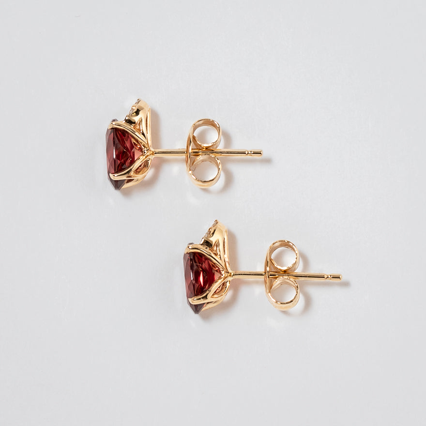 14k White Gold Garnet Stud Earrings #100937 - Seattle Bellevue | Joseph  Jewelry