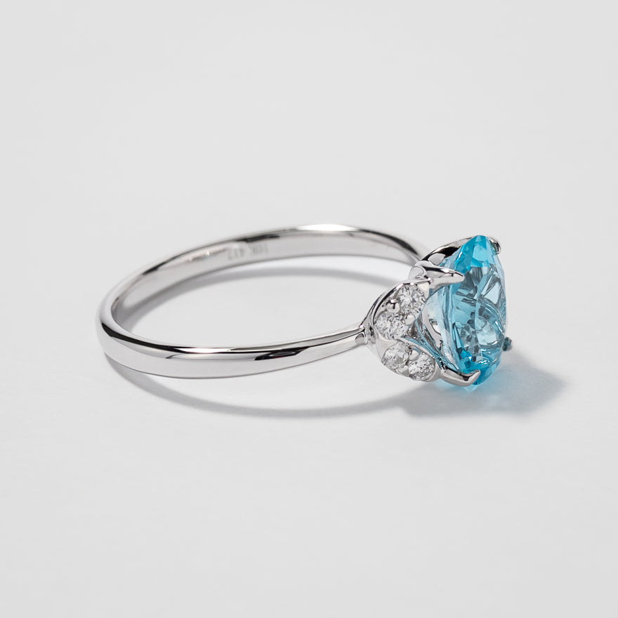Blue Topaz Buying Guide: History, Quality, Best Topaz Engagement Rings |  RockHer – RockHer.com