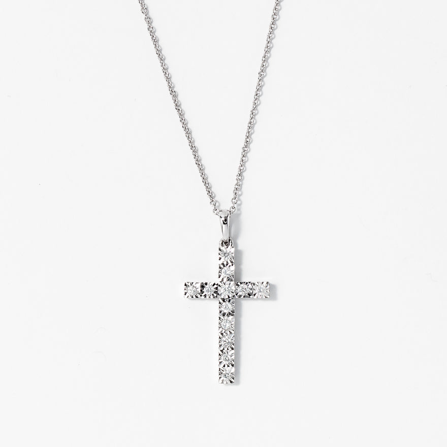 Diamond Cross Pendant Necklace in 10K White Gold (0.15 ct tw)