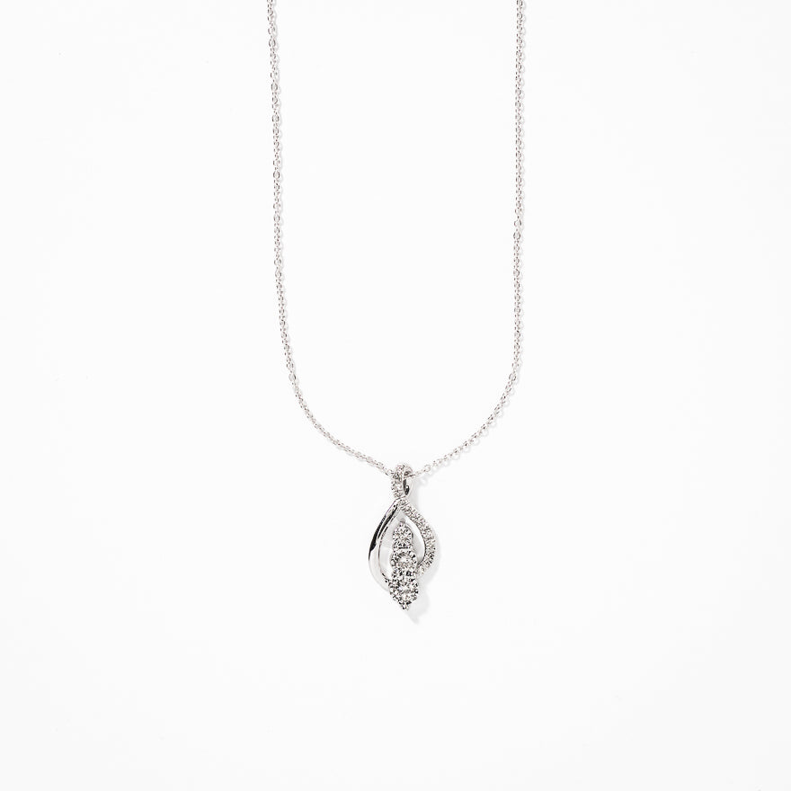 Diamond Cluster Necklace in 10K White Gold (0.20 ct tw)