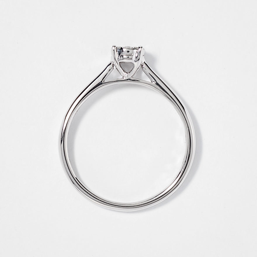 White Gold Diamond Cluster Promise Ring (0.05 ct tw)