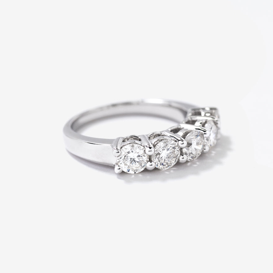 Diamond Anniversary Ring in 14K White Gold (1.50 ct tw)