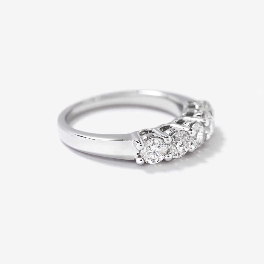 Diamond Anniversary Ring in 14K White Gold (1.00 ct tw)