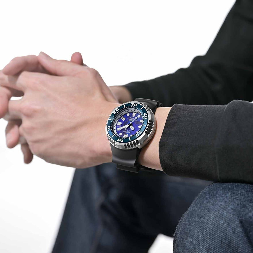 Offerdal 掛時計 ネイビー 約30cm Citizen Eco-Drive Promaster E365 Blue Dial Watch | BN1025-08L