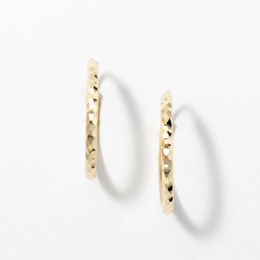 2x25mm Oval Sleeper Hoop Earrings in 10K Yellow Gold