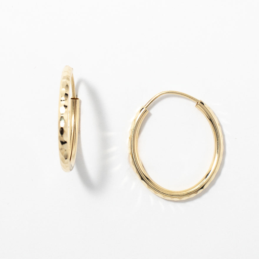 2x25mm Oval Sleeper Hoop Earrings in 10K Yellow Gold