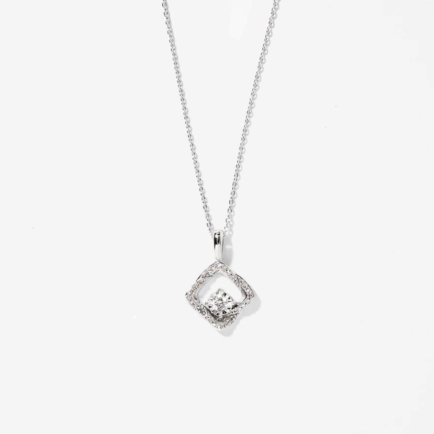 Diamond Cluster Necklace in 10K White Gold (0.20 ct tw)