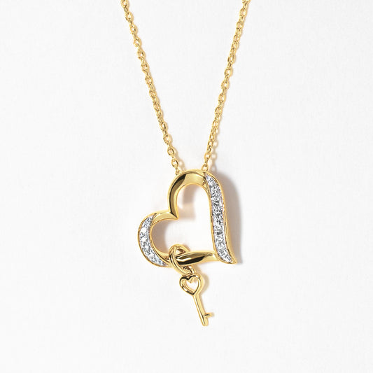 Heart and Key Diamond Pendant in 10K Yellow Gold (0.05 ct tw)