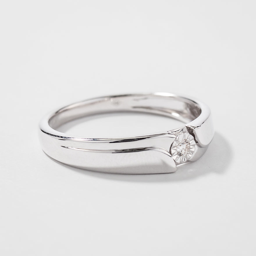 Gent's Wedding Band in 10K White Gold (0.03 ct tw)