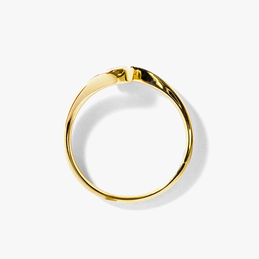 Solitaire Diamond Ring in 10K Yellow Gold (0.15ct tw)