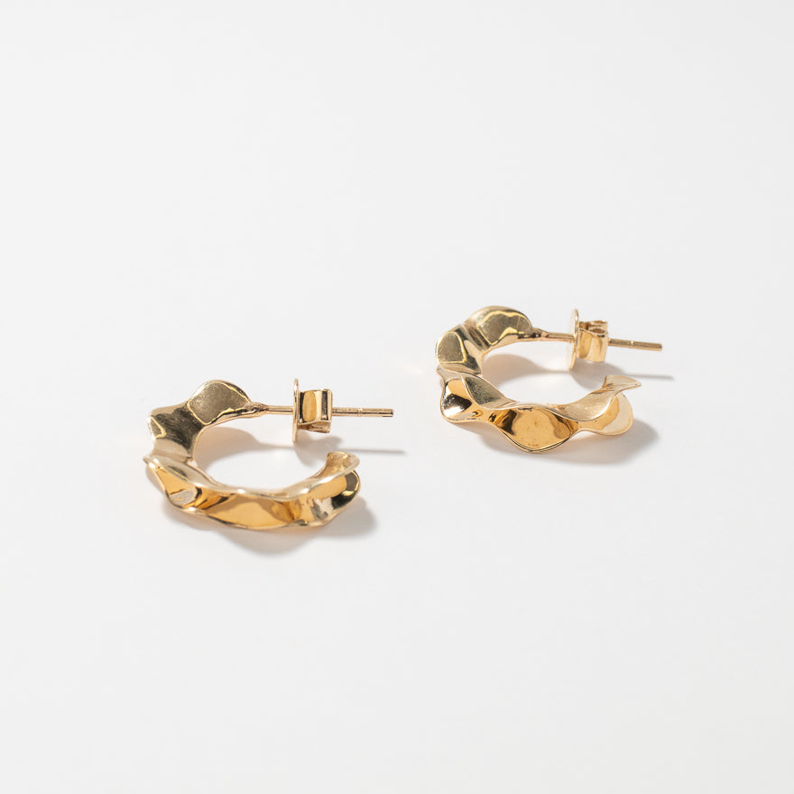 Wavy Hook Earrings in 10K Yellow Gold