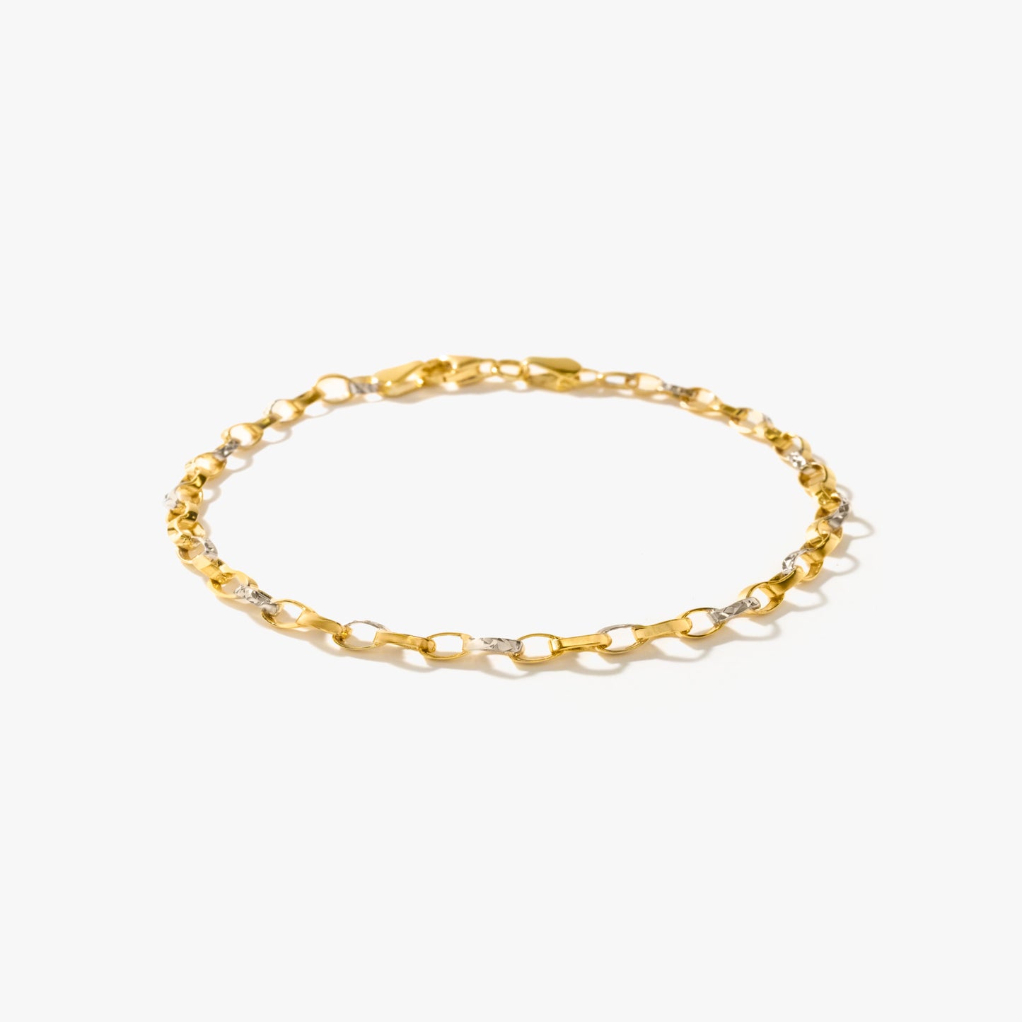 Oval Link Bracelet in 10K Yellow Gold