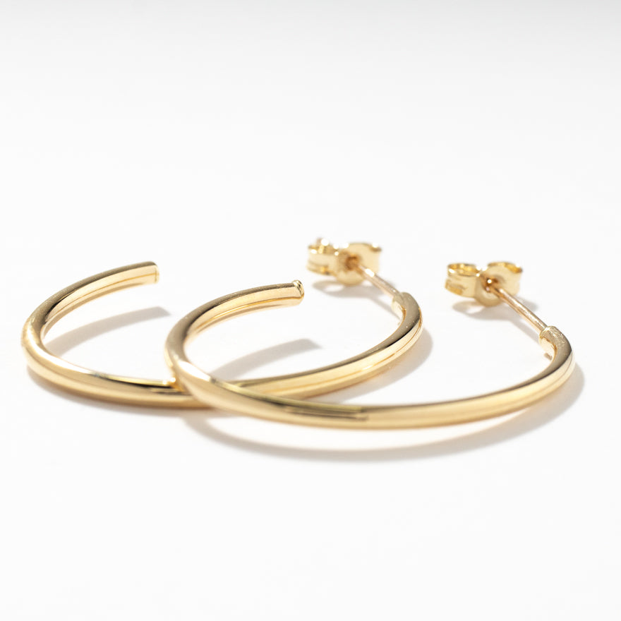Oval Hoop Stud Earrings in 10K Yellow Gold