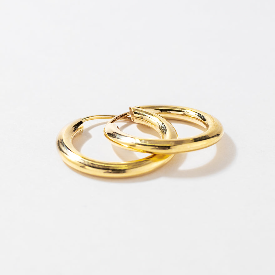 2x15mm Sleeper Earrings in 10K Yellow Gold