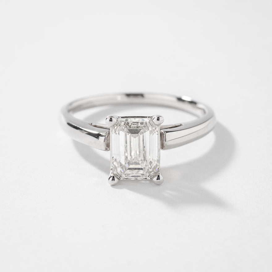 Lab Grown Emerald Cut Diamond Engagement Ring in 14K White Gold (1.50 ct tw)