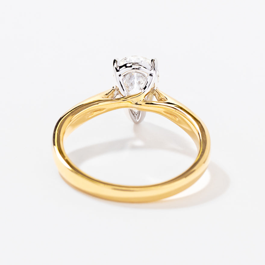 Lab Grown Pear Cut Diamond Engagement Ring 14K Yellow Gold (1.50 ct