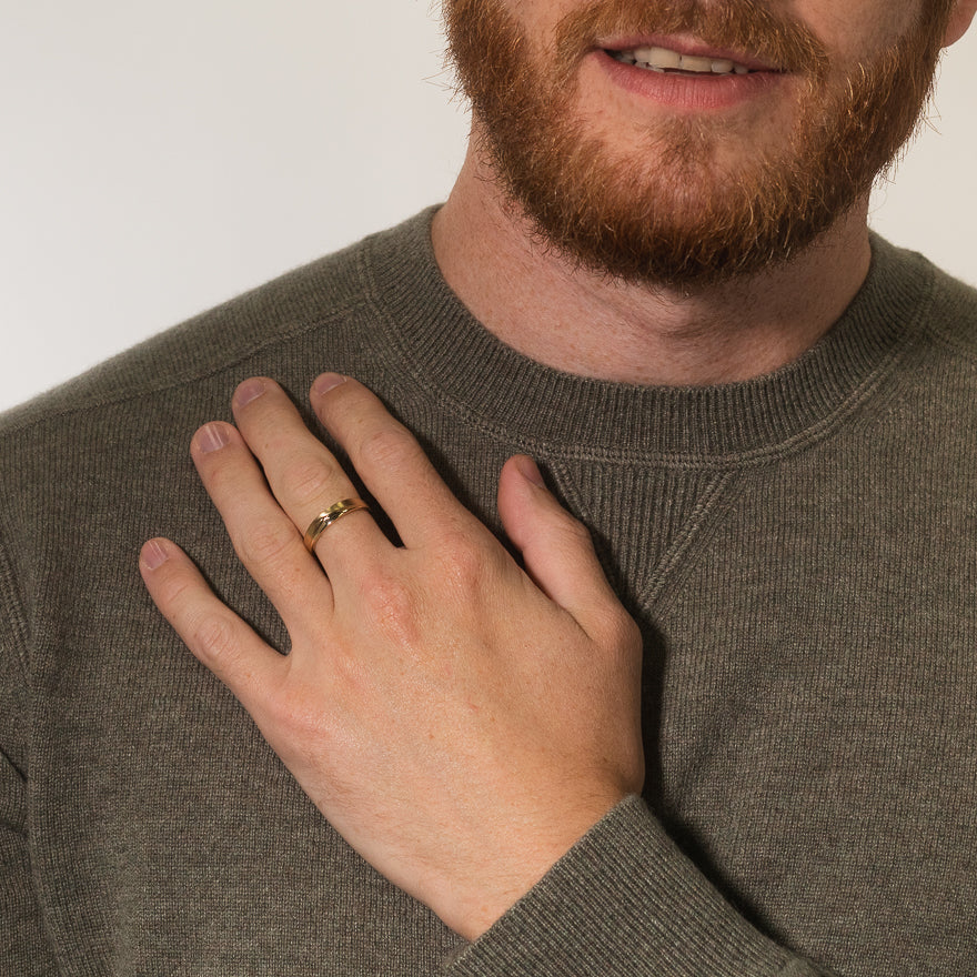 Men's Ring in 10K Yellow Gold – Ann-Louise Jewellers