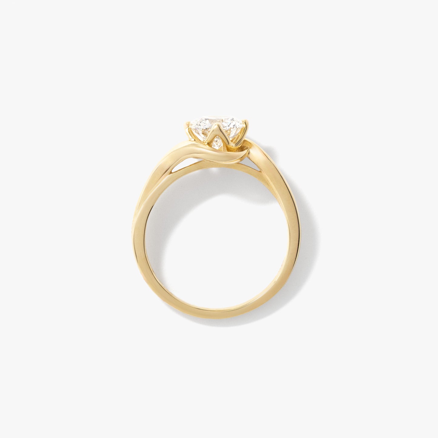 Lab Grown Round Cut Diamond Engagement Ring in 14K Yellow Gold (1.00 ct tw)