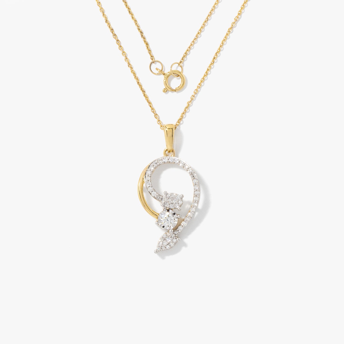 Diamond Cluster Necklace in 10K Yellow and White Gold (0.35 ct tw)