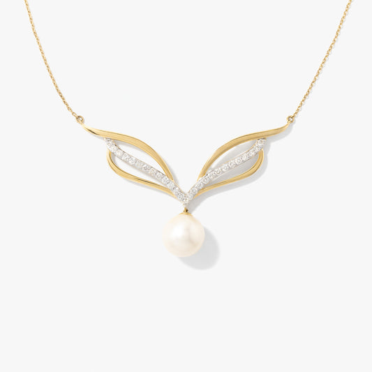 Pearl Necklace in 10K Yellow Gold