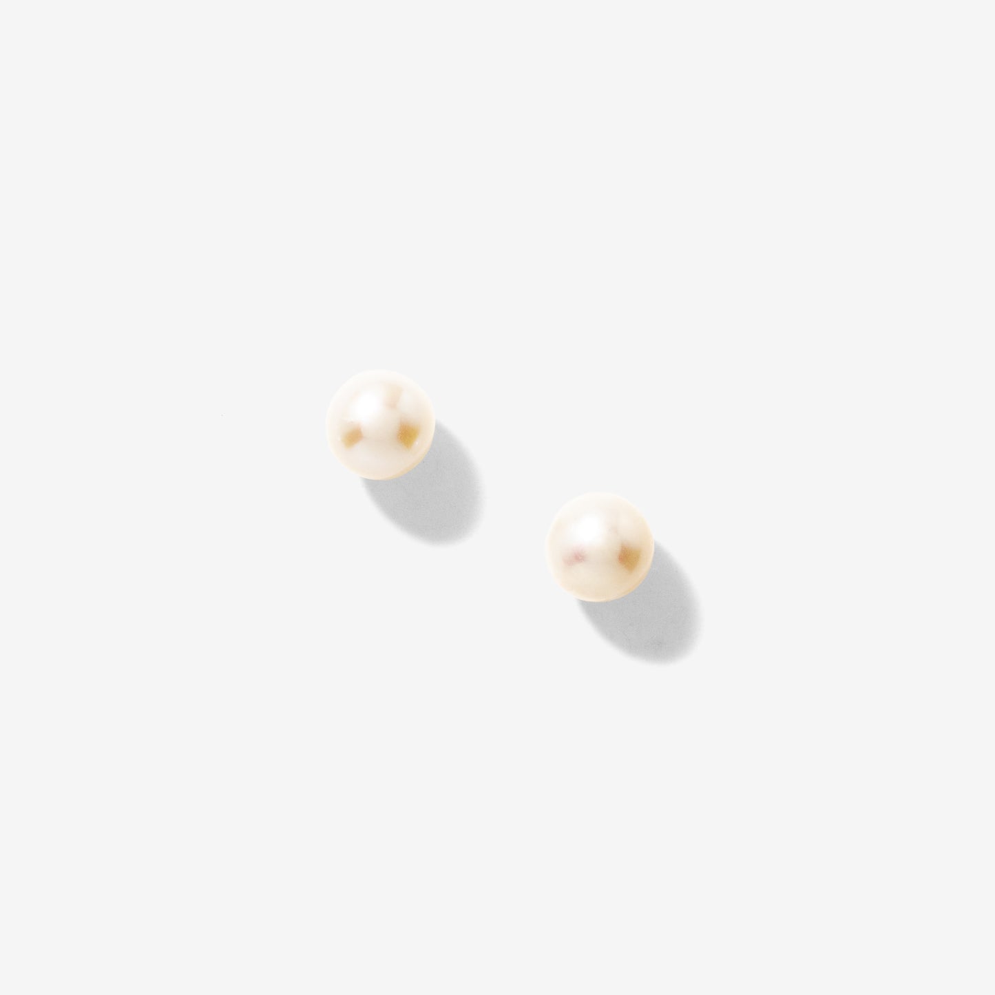 6-6.5mm Pearl Stud Earrings in 14K Yellow Gold