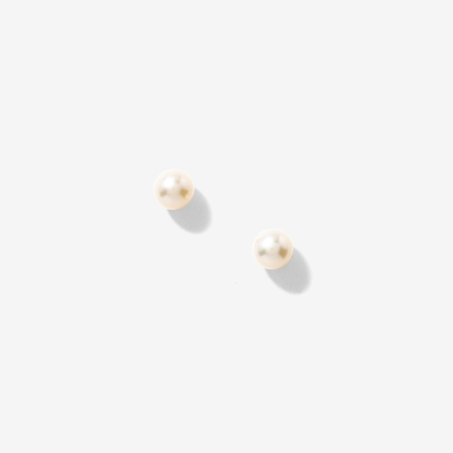 5-5.5mm Pearl Stud Earrings in 14K Yellow Gold