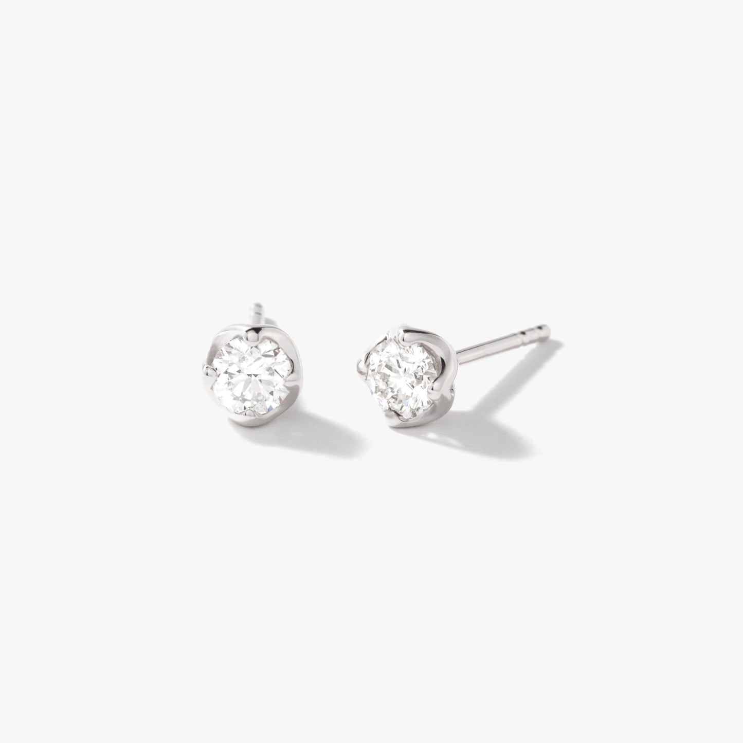 Diamond Stud Earrings in 10K White Gold (0.50 ct tw)