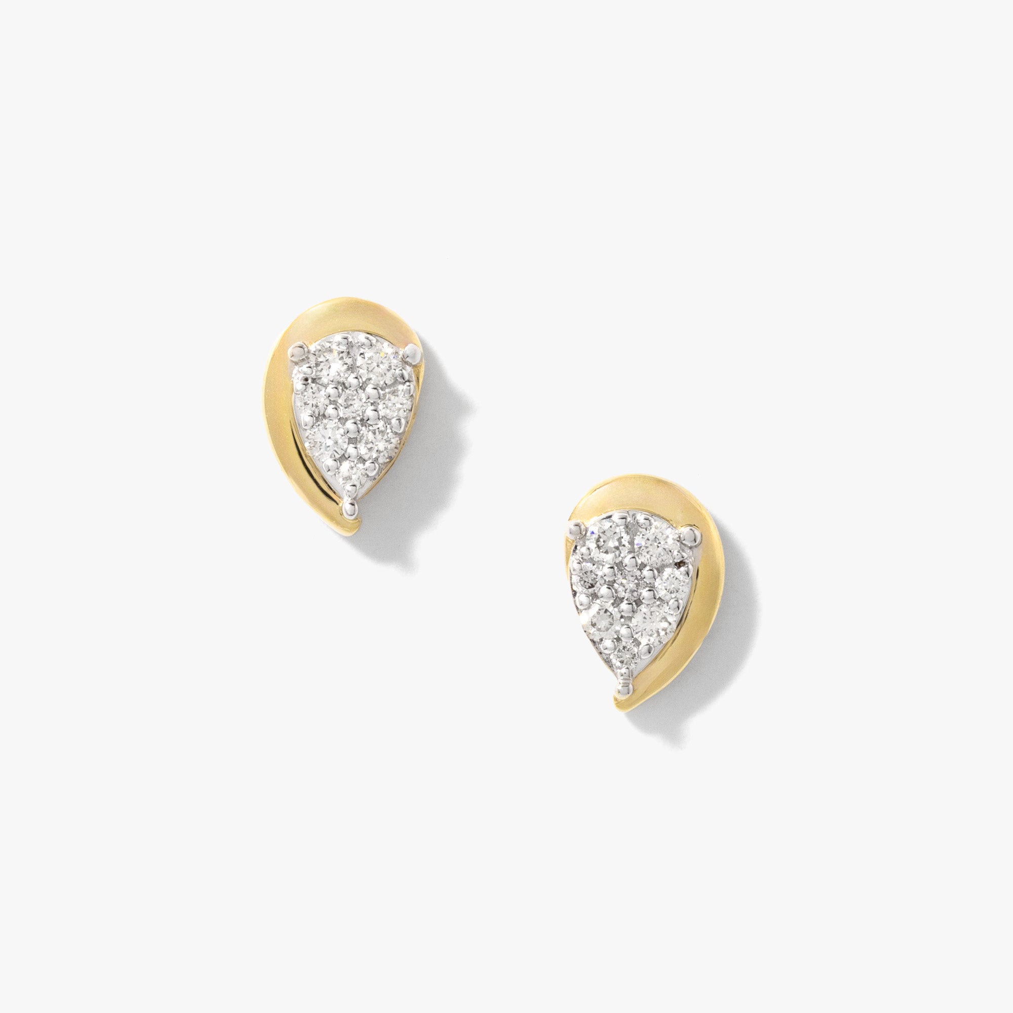 Diamond Cluster Stud Earrings in 10K Yellow Gold (0.25 ct tw)