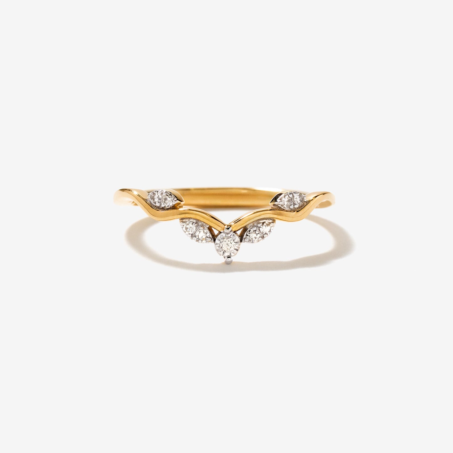 Diamond Cluster Ring in 10K Yellow Gold (0.07 ct tw)